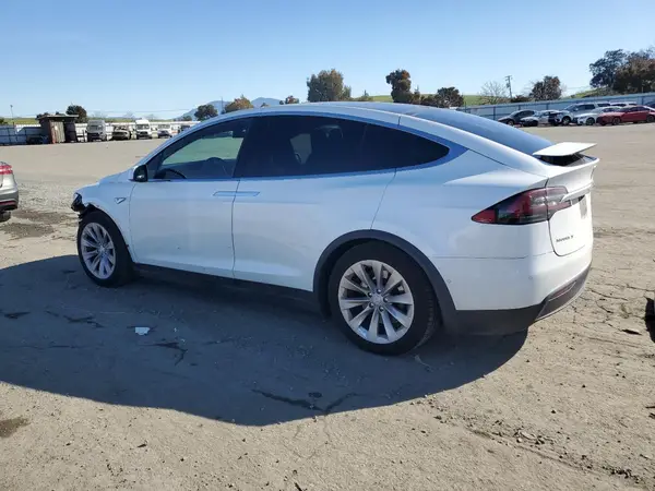 5YJXCAE23GF016727 2016 TESLA MODEL X - Image 2