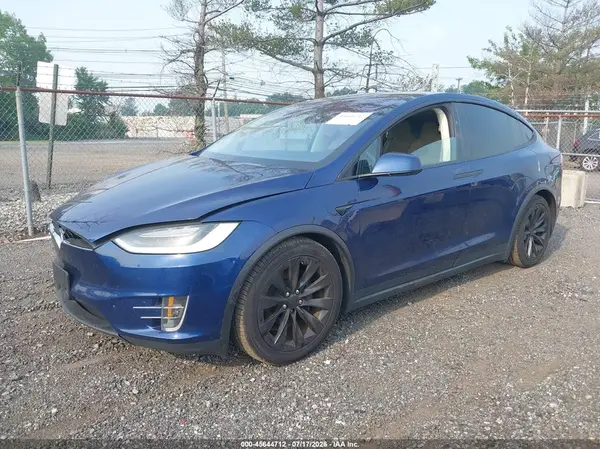 5YJXCAE23GF031499 2016 TESLA MODEL X - Image 2