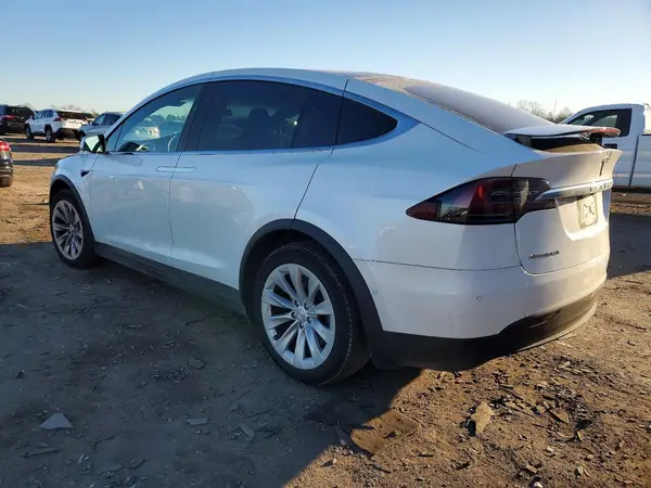 5YJXCAE23HF067825 2017 TESLA MODEL X - Image 2