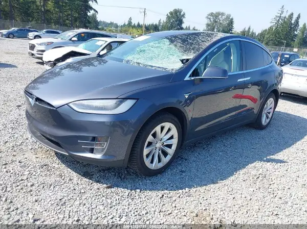 5YJXCAE23JF090303 2018 TESLA MODEL X - Image 2
