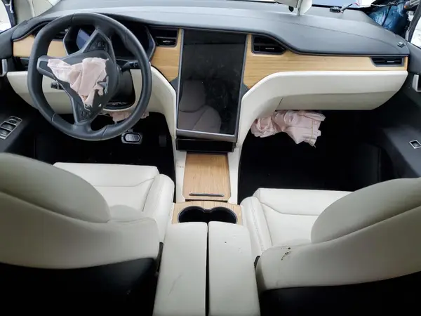 5YJXCAE23JF111151 2018 TESLA MODEL X - Image 8