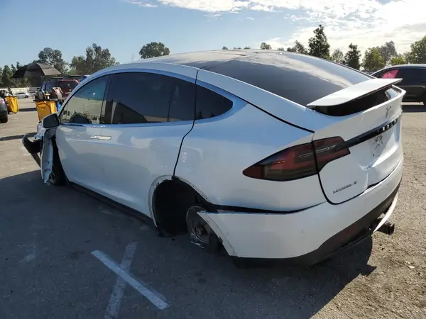 5YJXCAE23JF113630 2018 TESLA MODEL X - Image 2