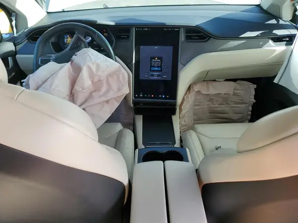 5YJXCAE23JF113630 2018 TESLA MODEL X - Image 8