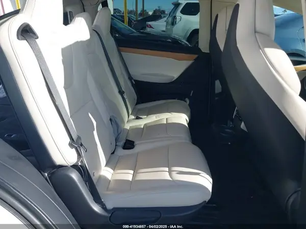 5YJXCAE23JF136499 2018 TESLA MODEL X - Image 8