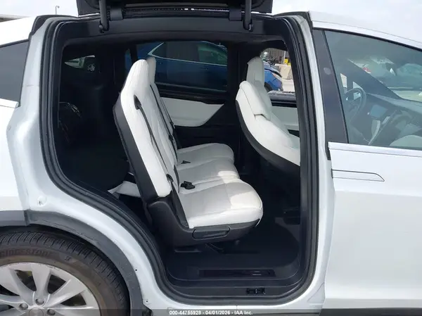 5YJXCAE23KF160545 2019 TESLA MODEL X - Image 8