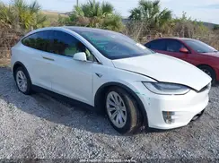 5YJXCAE23KF197563 2019 TESLA MODEL X