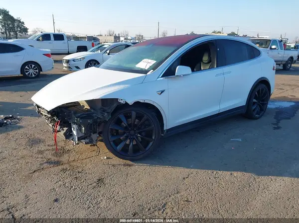 5YJXCAE23KF202437 2019 TESLA MODEL X - Image 2