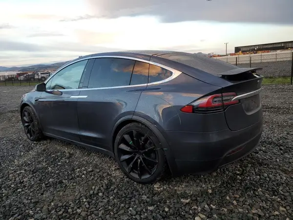 5YJXCAE23LF232765 2020 TESLA MODEL X - Image 2