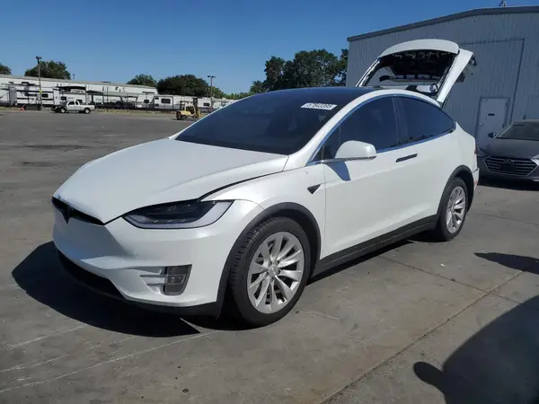 5YJXCAE23LF242356 2020 TESLA MODEL X - Image 1