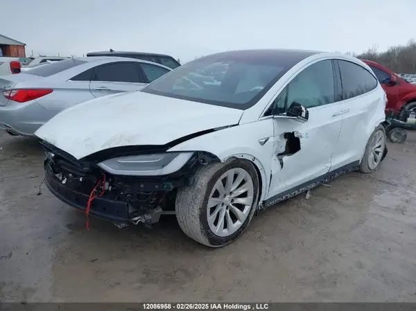 5YJXCAE23LF246634 2020 TESLA MODEL X - Image 2