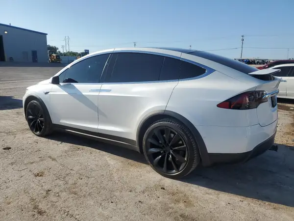5YJXCAE23LF263594 2020 TESLA MODEL X - Image 2