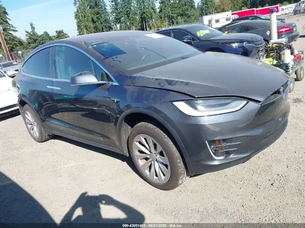 5YJXCAE23LF302037 2020 TESLA MODEL X - Image 1