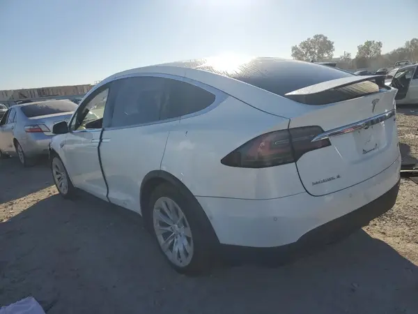 5YJXCAE24GF003453 2016 TESLA MODEL X - Image 2