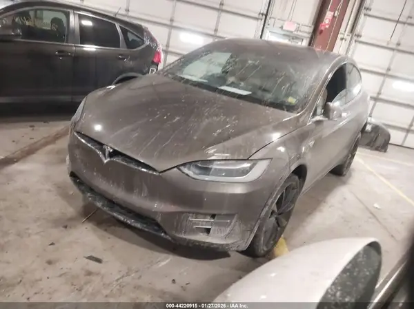5YJXCAE24GF008216 2016 TESLA MODEL X - Image 2