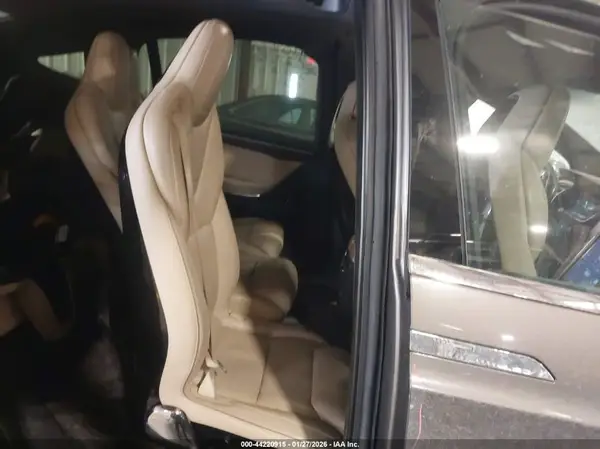 5YJXCAE24GF008216 2016 TESLA MODEL X - Image 8
