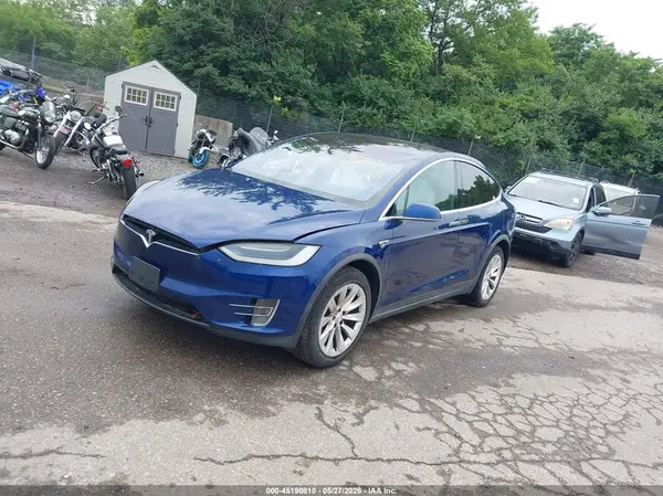 5YJXCAE24GF014131 2016 TESLA MODEL X - Image 2