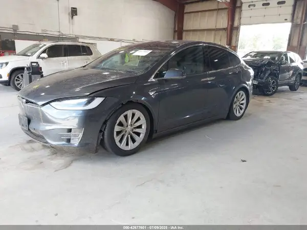 5YJXCAE24GF015389 2016 TESLA MODEL X - Image 2