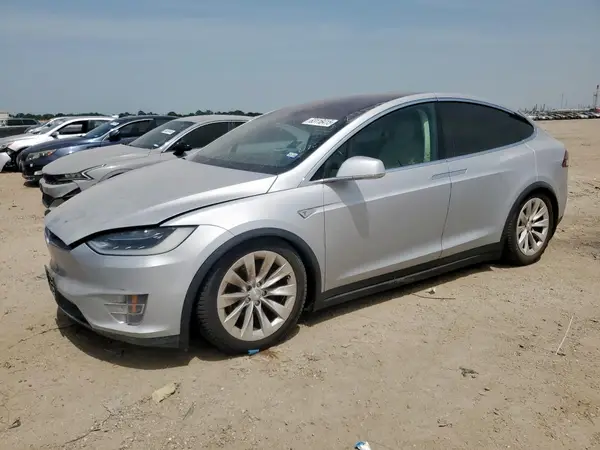 5YJXCAE24GF016154 2016 TESLA MODEL X - Image 1
