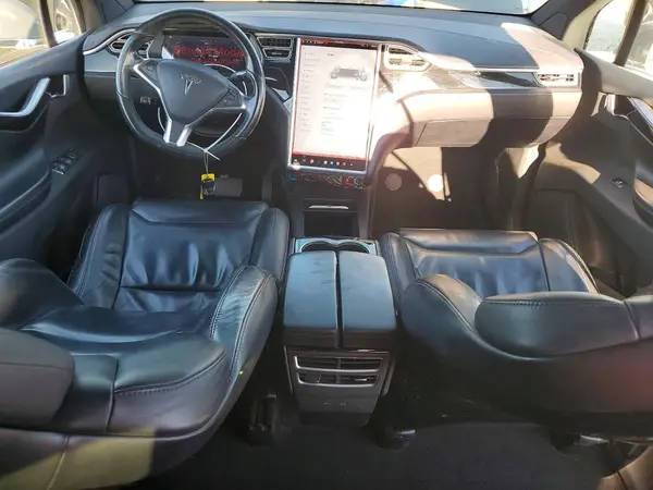 5YJXCAE24GF017840 2016 TESLA MODEL X - Image 8