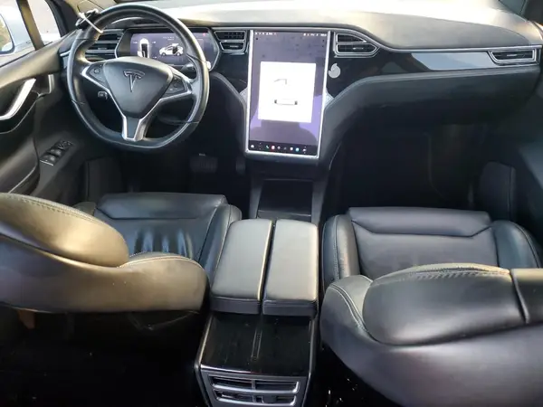 5YJXCAE24GF020639 2016 TESLA MODEL X - Image 8