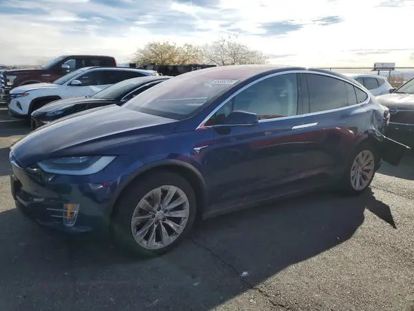 5YJXCAE24HF055585 2017 TESLA MODEL X - Image 1