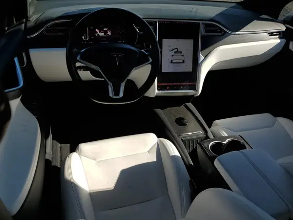 5YJXCAE24HF065503 2017 TESLA MODEL X - Image 8