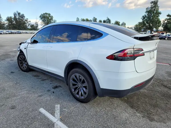 5YJXCAE24JF090181 2018 TESLA MODEL X - Image 2