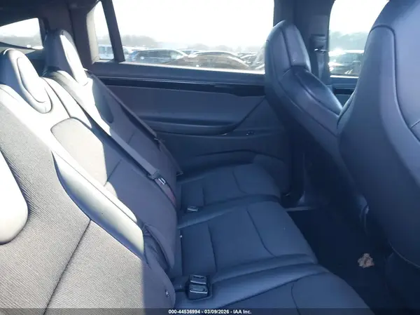 5YJXCAE24JF117766 2018 TESLA MODEL X - Image 8