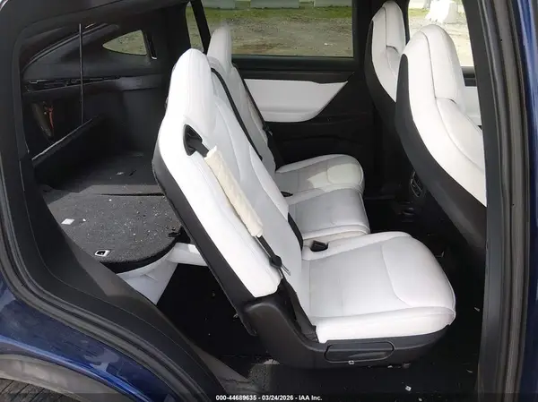 5YJXCAE24JF118223 2018 TESLA MODEL X - Image 8