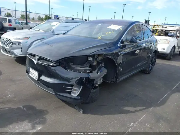 5YJXCAE24JF126967 2018 TESLA MODEL X - Image 2