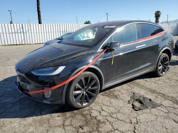 5YJXCAE24JF142506 2018 TESLA MODEL X - Image 1