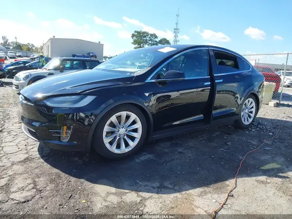 5YJXCAE24KF154544 2019 TESLA MODEL X - Image 2