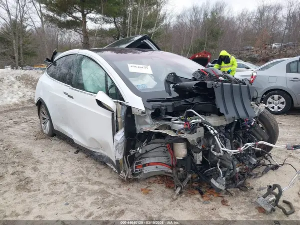 5YJXCAE24LF228935 2020 TESLA MODEL X - Image 1