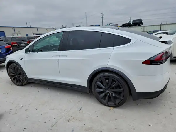 5YJXCAE24LF261689 2020 TESLA MODEL X - Image 2