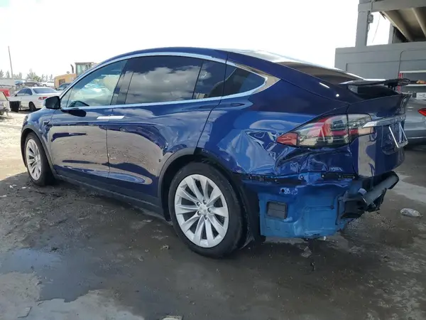 5YJXCAE24LF266472 2020 TESLA MODEL X - Image 2