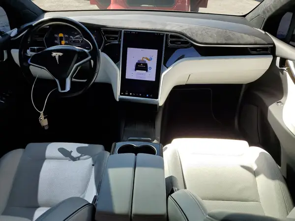5YJXCAE25GF002781 2016 TESLA MODEL X - Image 8