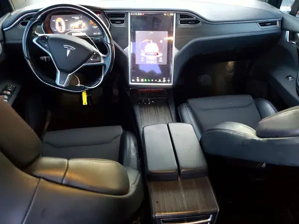 5YJXCAE25GF004045 2016 TESLA MODEL X - Image 8