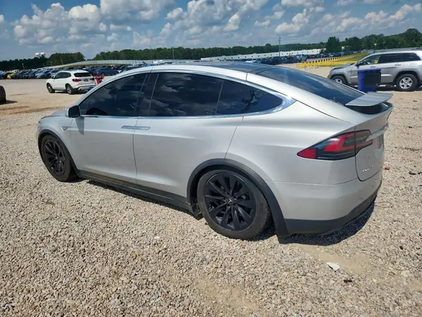 5YJXCAE25GF006121 2016 TESLA MODEL X - Image 2