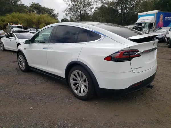 5YJXCAE25GF007270 2016 TESLA MODEL X - Image 2