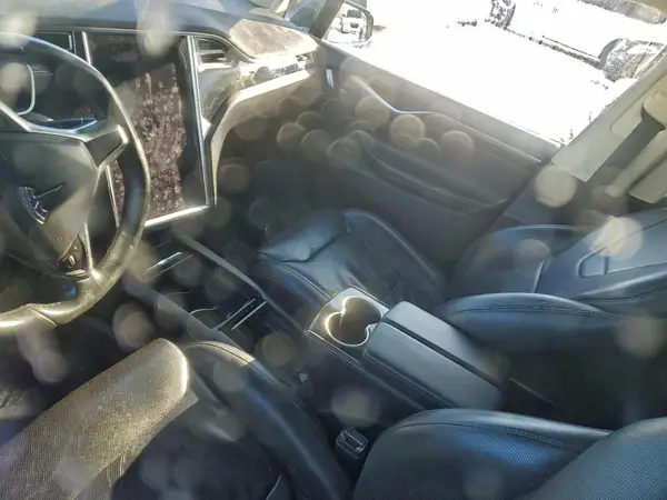5YJXCAE25GF011951 2016 TESLA MODEL X - Image 8