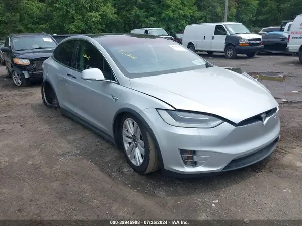 5YJXCAE25GF022898 2016 TESLA MODEL X - Image 1