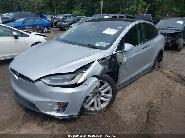 5YJXCAE25GF022898 2016 TESLA MODEL X - Image 2