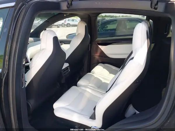 5YJXCAE25HF044112 2017 TESLA MODEL X - Image 8