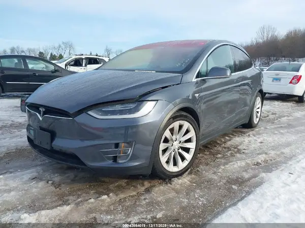 5YJXCAE25HF059113 2017 TESLA MODEL X - Image 2