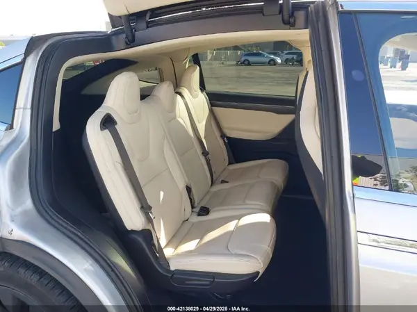 5YJXCAE25HF077689 2017 TESLA MODEL X - Image 8