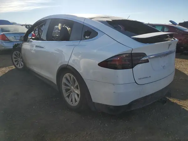 5YJXCAE25JF091288 2018 TESLA MODEL X - Image 2