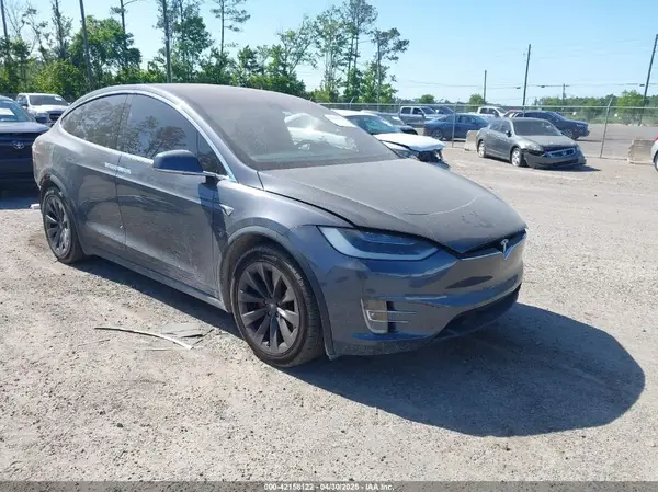 5YJXCAE25JF091677 2018 TESLA MODEL X - Image 1