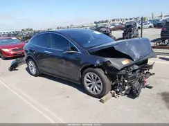 5YJXCAE25JF105108 2018 TESLA MODEL X