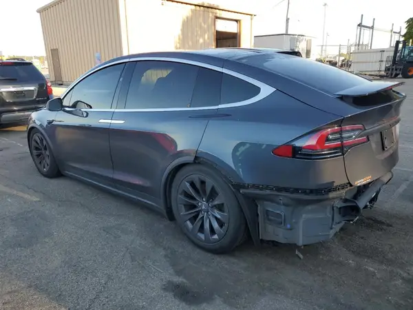 5YJXCAE25JF128579 2018 TESLA MODEL X - Image 2