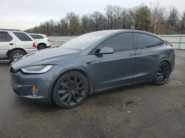 5YJXCAE25JF143518 2018 TESLA MODEL X - Image 1